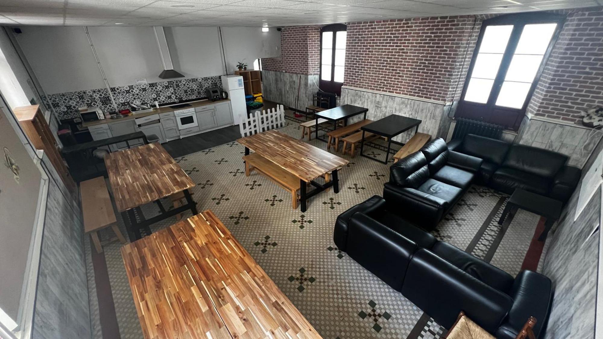 Albergue La Estacion يانس المظهر الخارجي الصورة