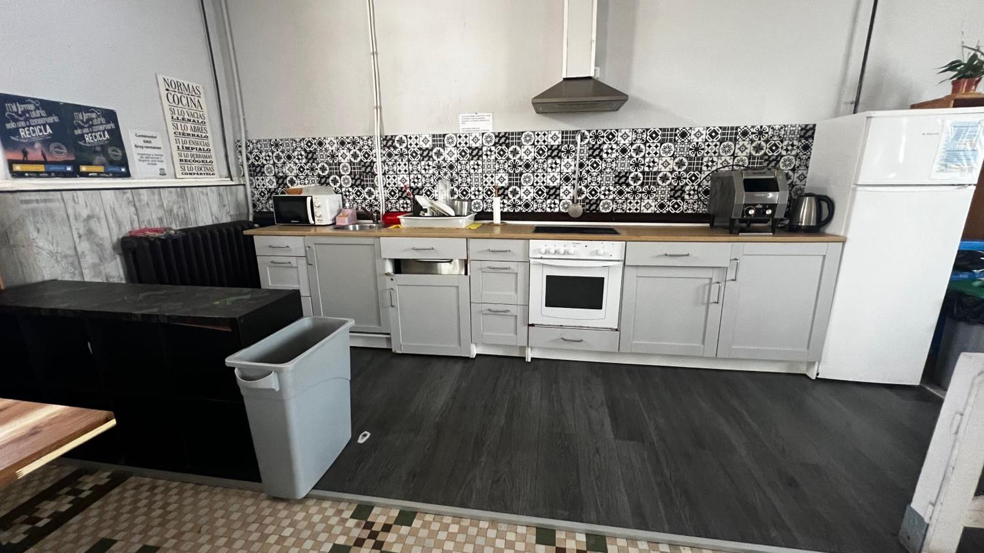 Albergue La Estacion يانس المظهر الخارجي الصورة