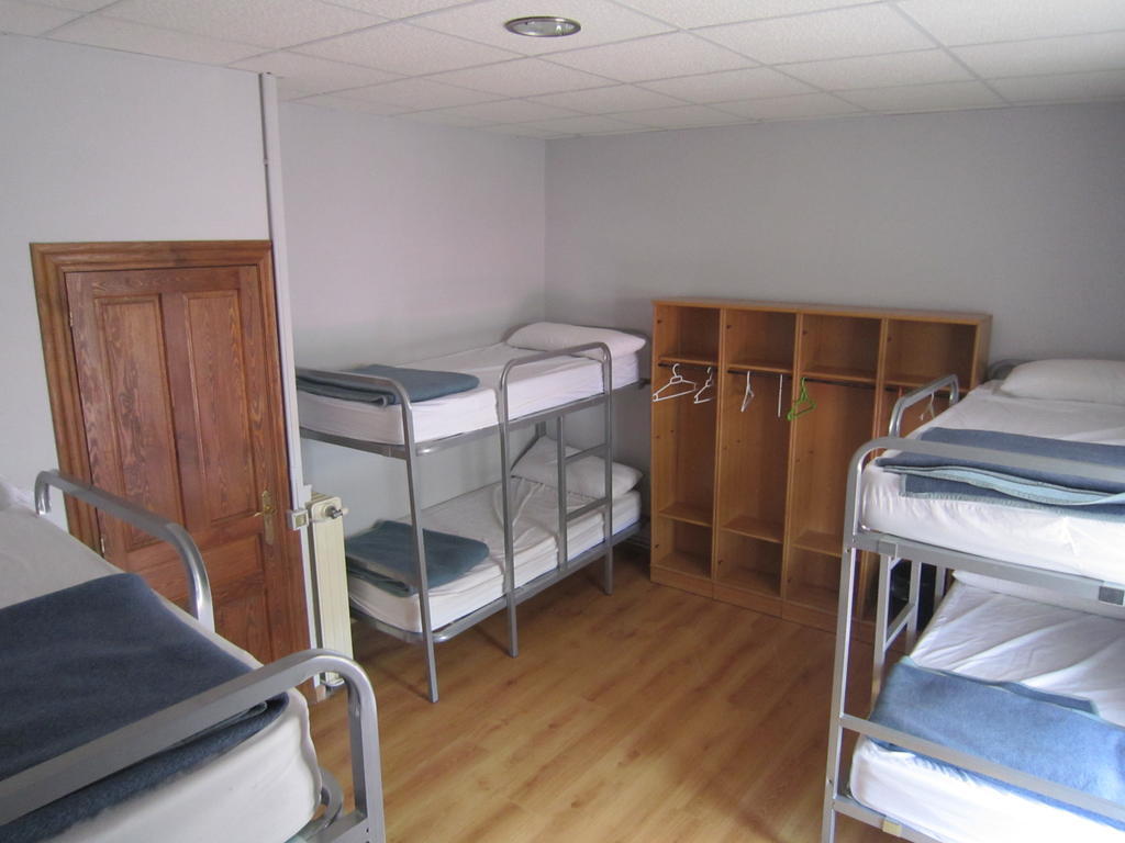 Albergue La Estacion يانس الغرفة الصورة