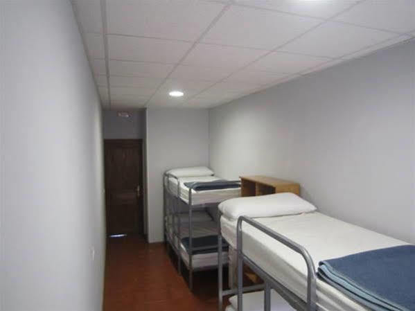 Albergue La Estacion يانس المظهر الخارجي الصورة